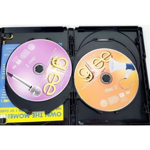 Glee (TV Series, Season 1) 4 Disc [DVD] - Picture 3 of 5